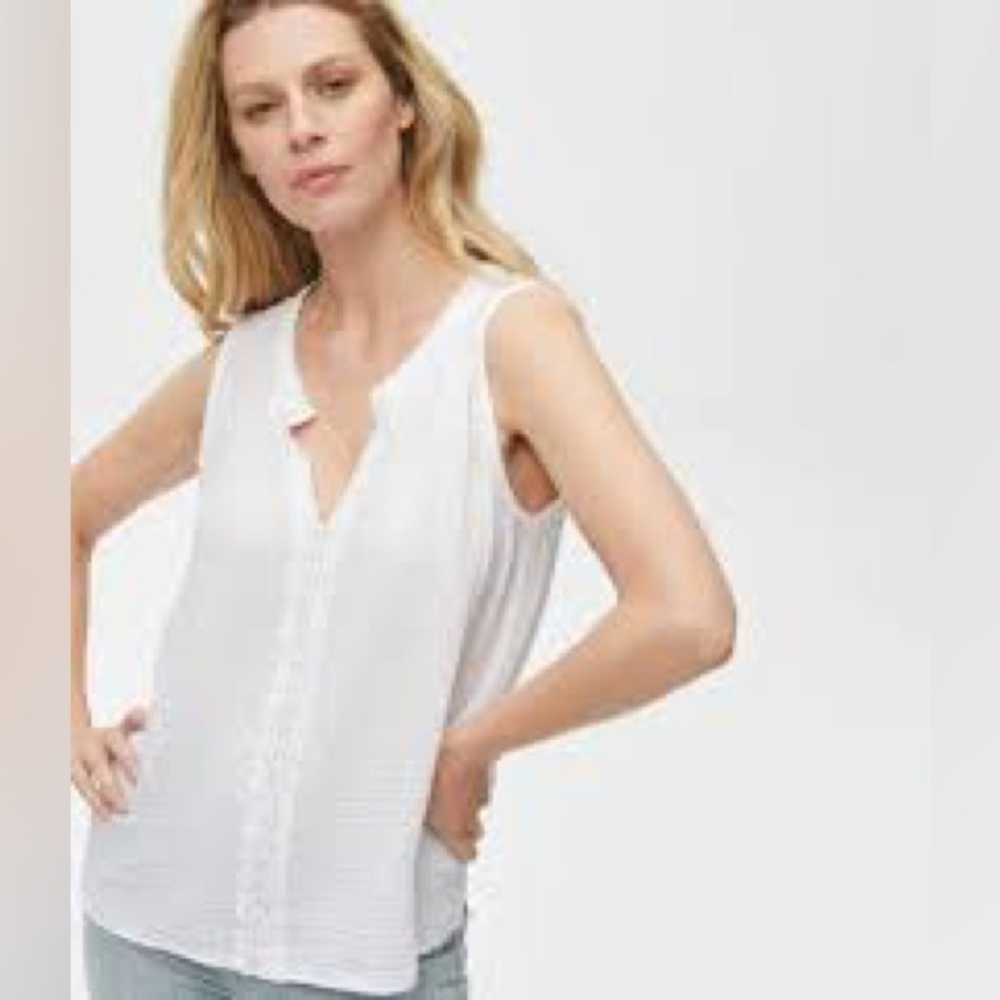 MICHAEL STARS NWOT OLIVIA GAUZE TOP